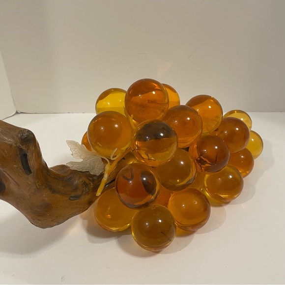 Vintage lucite grapes - Picture 4 of 6